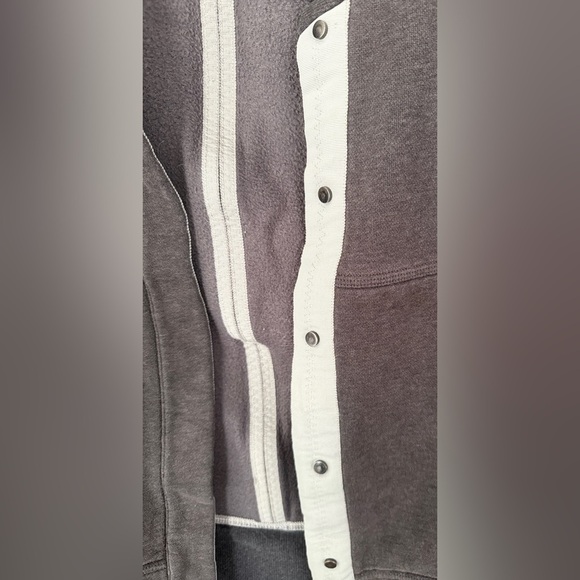 Lululemon Ying To My Yang Cardigan Grey Jacket (not black as seen in stock photo - Picture 6 of 7